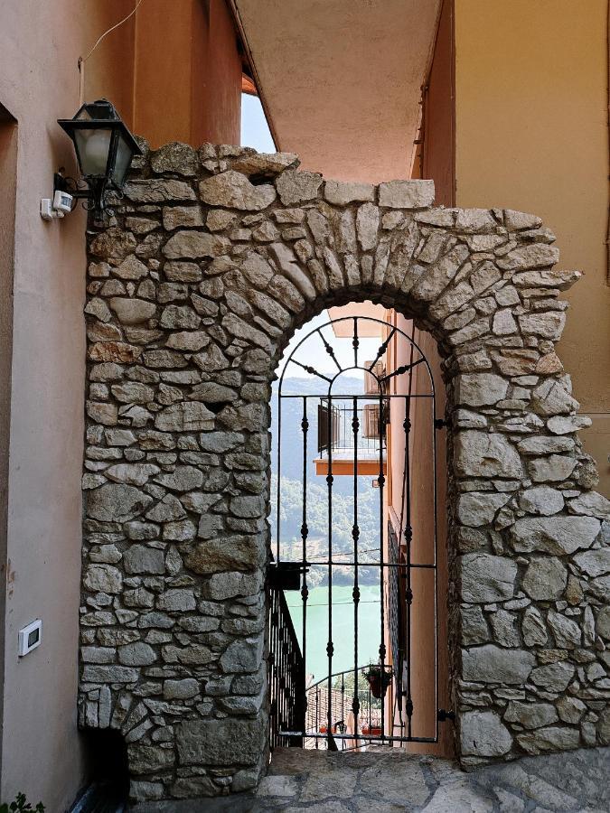 Ascrea Lago Del Turano - La Taverna Con Cucina Open Space E Free Wi-Fi מראה חיצוני תמונה