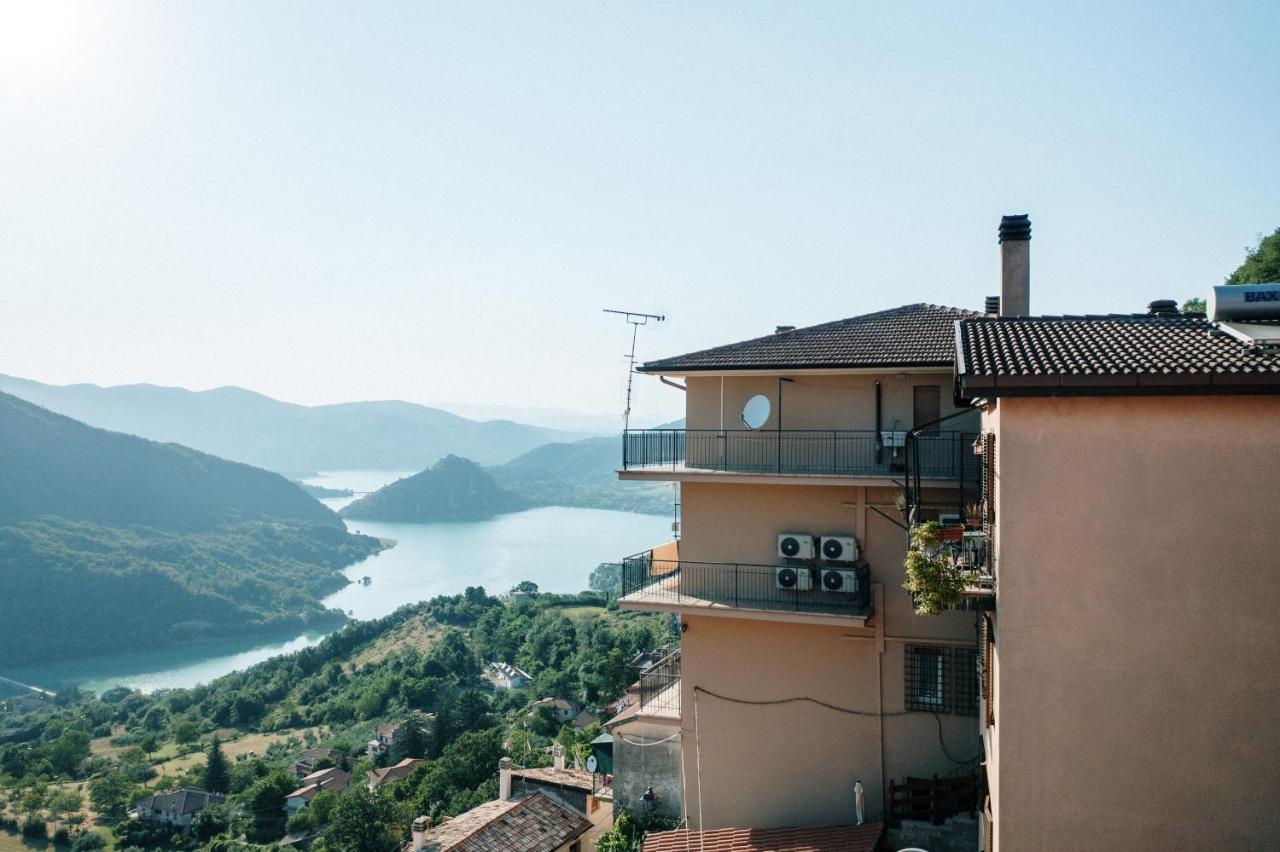 Ascrea Lago Del Turano - La Taverna Con Cucina Open Space E Free Wi-Fi מראה חיצוני תמונה